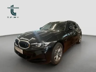 Gebraucht BMW 330e 292 PS (214 kW) 2023 Schwarz Kombi