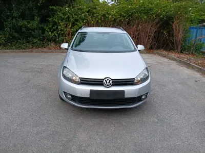 Gebraucht VW Golf VI 105 PS (77 kW) 2010 Silber Kombi