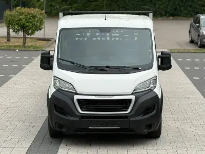 Gebraucht Peugeot Boxer 131 PS (96 kW) 2019 Weiß Van