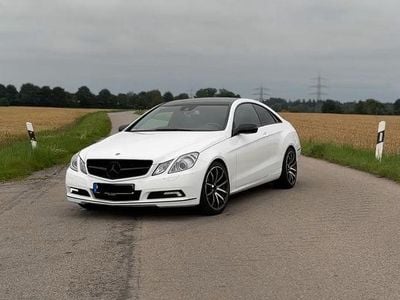Gebraucht Mercedes E350 292 PS (214 kW) 2010 Weiß Coupé