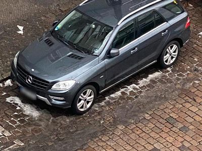 Begagnad Mercedes ML250 204 HK (150 kW) 2012 Andere farben SUV