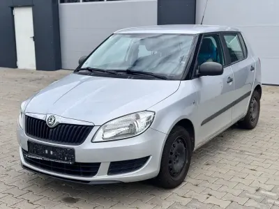 Gebraucht Skoda Fabia Special 60 PS (44 kW) 2010 Silber Limousine