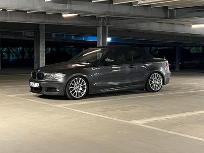 Gebraucht BMW 120 Cabriolet Performance 177 PS (130 kW) 2008 Grau Cabrio