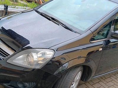 gebraucht Opel Zafira b 1.9