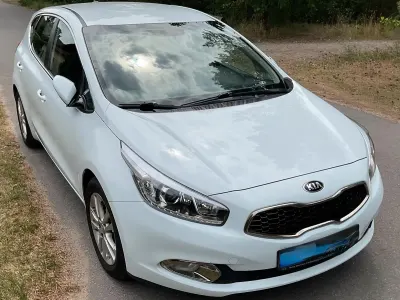 Gebraucht Kia Ceed 135 PS (99 kW) 2015 Weiß Kleinwagen