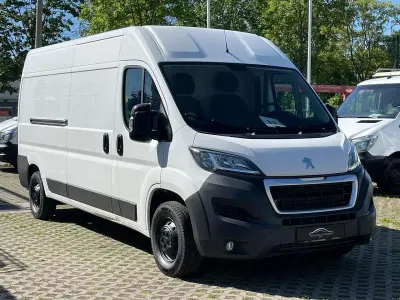 Gebraucht Peugeot Boxer 163 PS (119 kW) 2018 Weiß Van