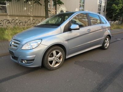 Mercedes B200