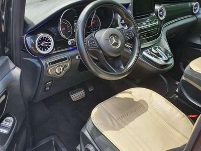 Mercedes V200