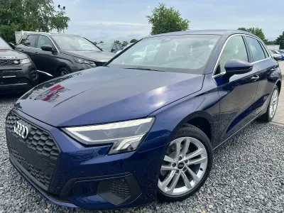 Gebraucht Audi A3 Sportback Basis 150 PS (110 kW) 2024 Blau Kleinwagen