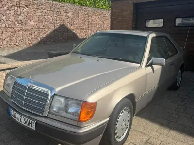 Gebraucht Mercedes 230 1992 Beige Coupé