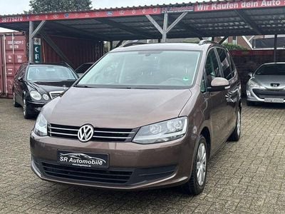 Gebraucht VW Sharan Trendline 140 PS (102 kW) 2011 Braun Van / Kleinbus