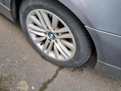 Usata BMW 318 143 CV (105 kW) 2010 Grigio Station wagon