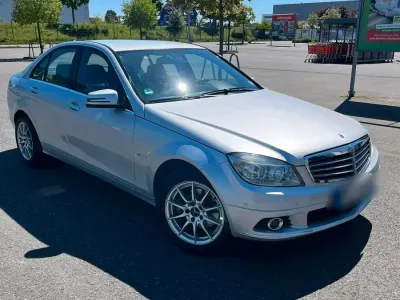 Gebraucht Mercedes C180 156 PS (114 kW) 2010 Silber Limousine