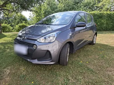 Gebraucht Hyundai i10 67 PS (49 kW) 2017 Grau Kleinwagen