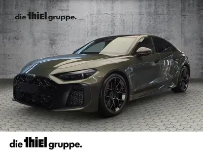 Neu Audi RS5 Ambiente 510 PS (375 kW) 2026 Grün Limousine