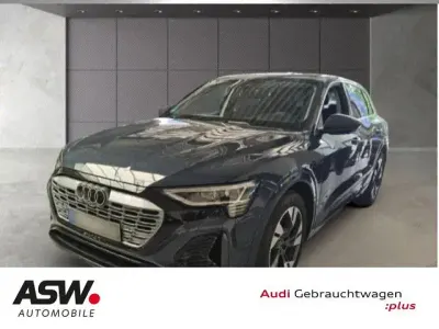 Gebraucht Audi Q8 e-tron S-Line 250 kW (340 PS) 2023 Plasmablau metallic SUV