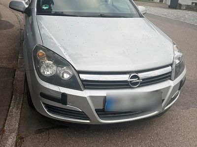 Gebraucht Opel Astra 105 PS (77 kW) 2004 Silber Coupé