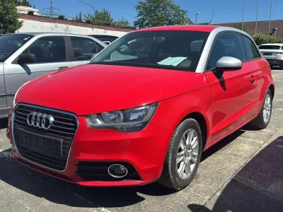 Gebraucht Audi A1 Attraction 86 PS (63 kW) 2011 Misanorot perleffekt Kleinwagen
