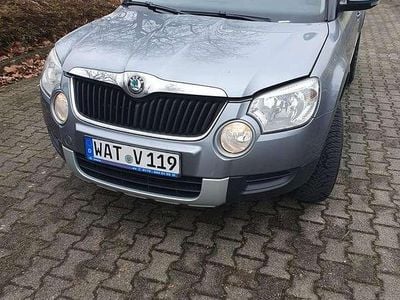 Gebraucht Skoda Yeti Adventure 140 PS (102 kW) 2013 Silber SUV