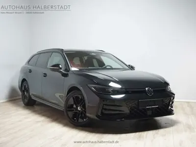 Używany VW Passat R-line 193 KM (141 kW) 2024 Czarny Kombi