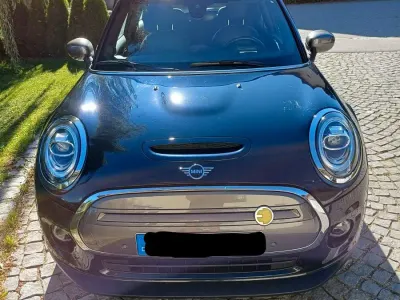 Gebraucht Mini Cooper SE 135 kW (184 PS) 2021 Schwarz Kleinwagen