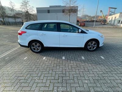 Weiß Gebraucht 2014 Ford Focus Kombi | 3.300 € (Guter Preis)