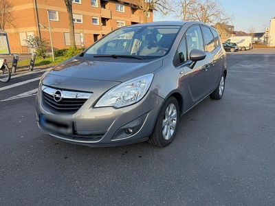 Gebraucht Opel Meriva 95 PS (69 kW) 2010 Braun Van / Kleinbus