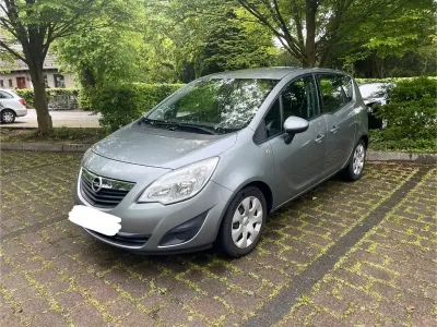 Używany Opel Meriva 101 KM (74 kW) 2012 Szary Minivan