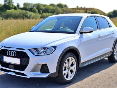 Gebraucht Audi A1 Sport 110 PS (80 kW) 2024 Weiß SUV