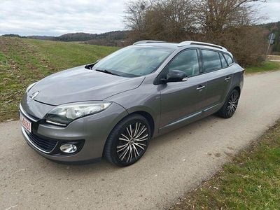 Gebraucht Renault Mégane GrandTour Bose Edition 131 PS (96 kW) 2013 Grau Kombi