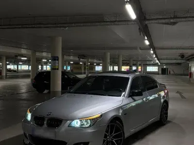 Gebraucht BMW 523 M Sport 190 PS (139 kW) 2007 Silber Limousine
