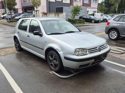 VW Golf IV