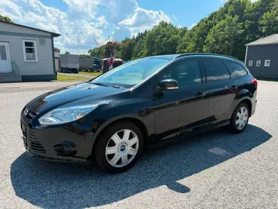 Gebraucht Ford Focus SYNC Edition 101 PS (74 kW) 2013 Schwarz Limousine