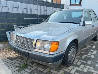 Brugt Mercedes 200 75 HK (55 kW) 1990 Sedan