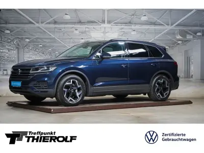 Gebraucht VW Touareg Basis 231 PS (169 kW) 2025 Meloe blue kristalleffekt SUV