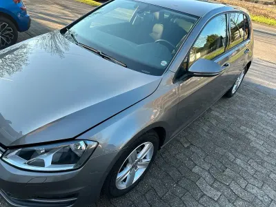 Gebraucht VW Golf VII 140 PS (102 kW) 2013 Grau Kleinwagen