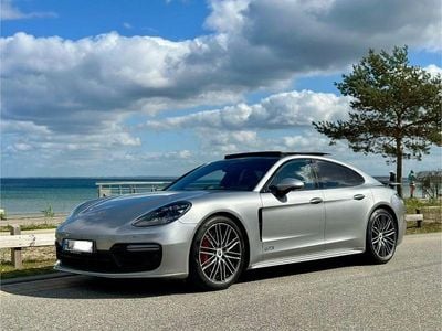 Porsche Panamera GTS