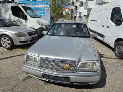 Gebraucht Mercedes C200 150 PS (110 kW) 1995 Silber Limousine