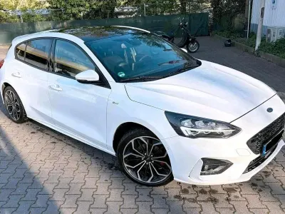 Brugt Ford Focus ST-Line 182 HK (133 kW) 2019 Hvid Sedan