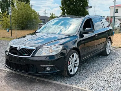 Gebraucht Skoda Octavia vRS 170 PS (125 kW) 2012 Schwarz Kombi