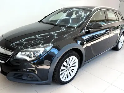 Gebraucht Opel Insignia Country Tourer Basis 170 PS (125 kW) 2016 Schwarz Kombi