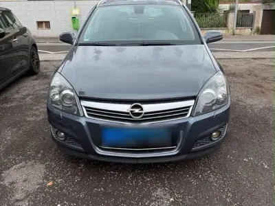 Gebraucht Opel Astra 140 PS (102 kW) 2007 Grau Kombi