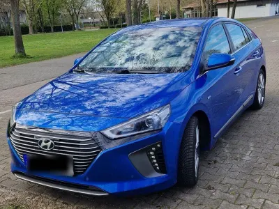 Usata Hyundai Ioniq Premium 141 CV (103 kW) 2018 Blu Utilitaria