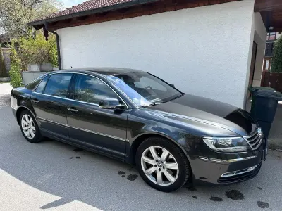 Gebraucht VW Phaeton 245 PS (180 kW) 2012 Grau Limousine