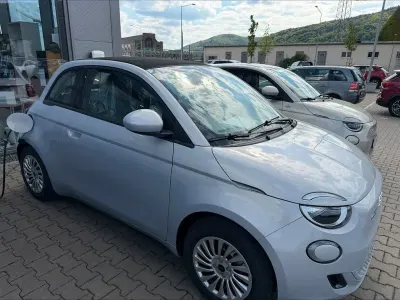 Ny Fiat 500e Pop 86 kW (118 HK) 2026 Blå Cabriolet