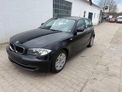Gebraucht BMW 116 Advantage 122 PS (89 kW) 2010 Schwarz Kleinwagen