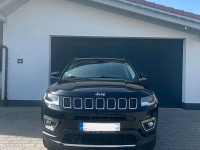 Second-hand Jeep Compass Limited 170 CP (125 kW) 2018 Negru SUV