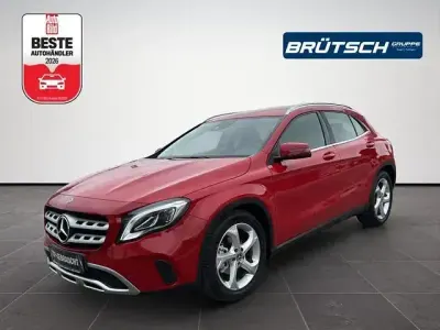 Gebraucht Mercedes GLA180 Urban 122 PS (89 kW) 2018 Jupiterrot SUV