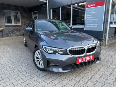 Gebraucht BMW 320 Advantage 190 PS (139 kW) 2021 Grau Kombi
