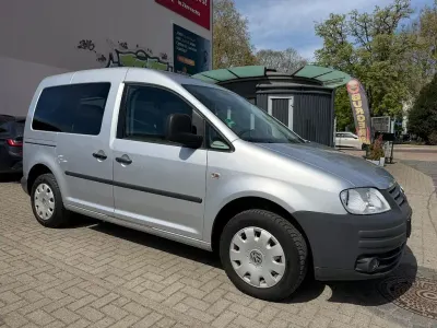 Usata VW Caddy Life 102 CV (75 kW) 2009 Argento Monovolume